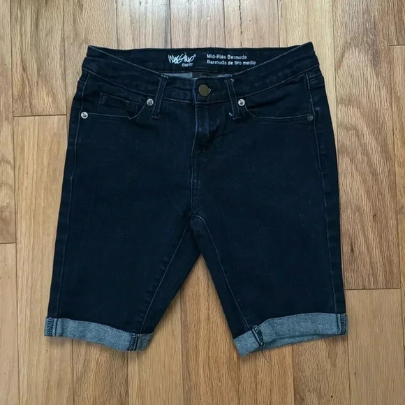 Mossimo Mid-Rise Bermuda Shorts size XS/00 - Picture 1 of 3